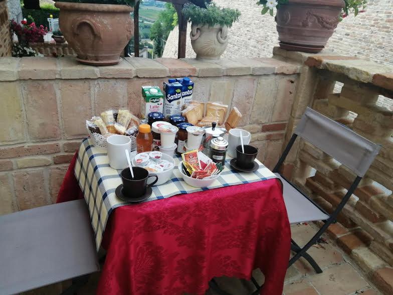 La Casetta Del Muratore Recanati Bagian luar foto
