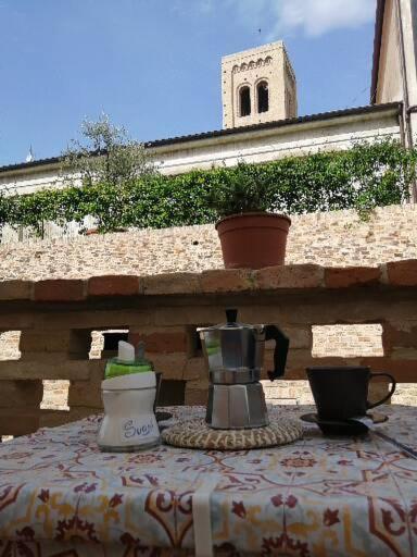 La Casetta Del Muratore Recanati Bagian luar foto
