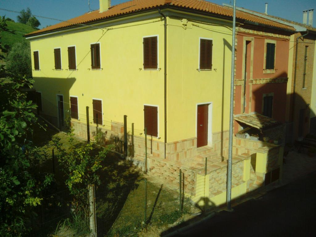 La Casetta Del Muratore Recanati Bagian luar foto
